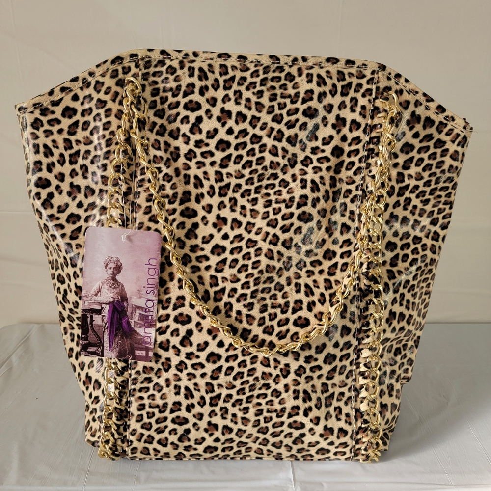 Amrita Singh leopard and gold chain purse, New with tag